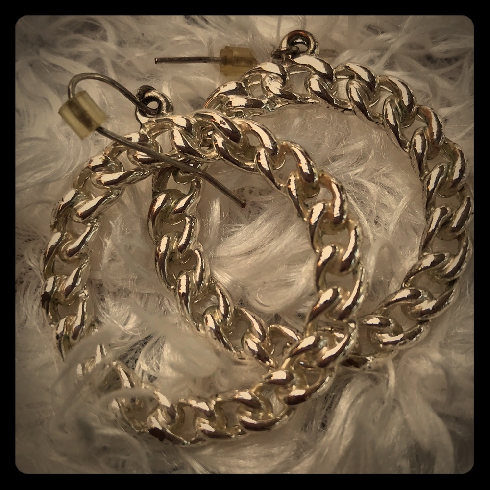 Earrings - Picture 2 of 3